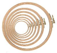 Cercle  broder en bois de Htre Elbesee, diamtre 10 cm