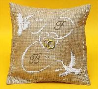 Les Oiseaux au Ruban, kit coussin mariage  broder Luc