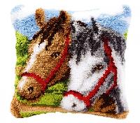 Les Chevaux, kit coussin point nou Vervaco