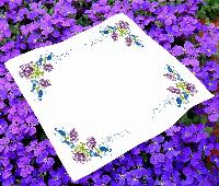 Fleurs Mauves, surnappe Avila kit broderie traditionnelle