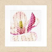 Fleur de Magnolia, kit broderie sur toile Ada Lanarte