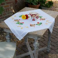 Famille de Poules, kit nappe  broder Vervaco