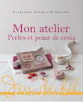 Mon atelier perles et point de croix, Livre