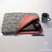 < Pochette ordi >, patron  de couture pochette d