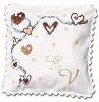 Coeurs, kit coussin de mariage  broder Princesse