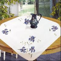 Les Iris, surnappe Avila kit broderie traditionnelle