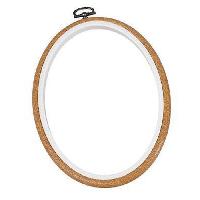 Tambour Ovale  broder DMC, 17.5 X 13 cm, bois ou blanc